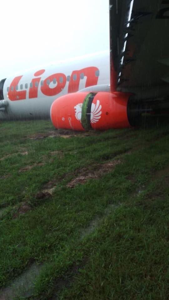 Lion Air JT714 skids off runway while landing at Pontianak airport Indonesia